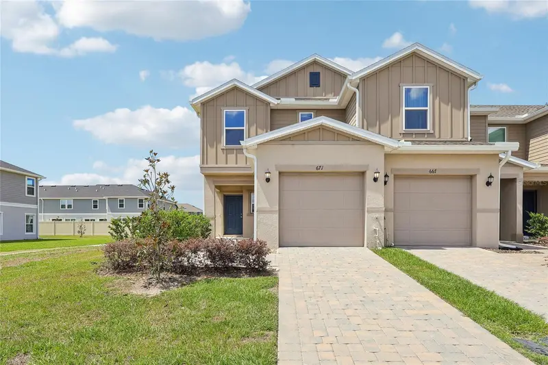 671 Meadows Edge Pl, FL