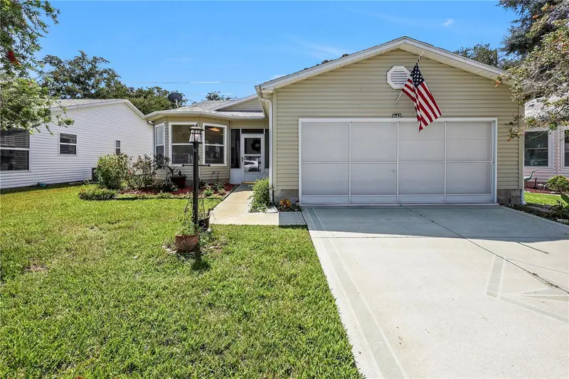 642 Glen Oaks Dr, FL