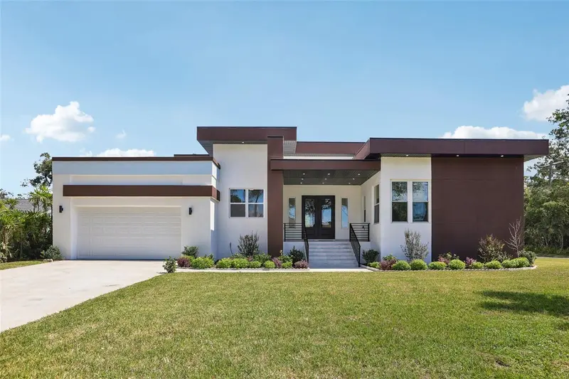 806 Lamont Pl, FL
