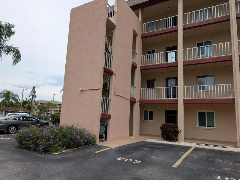 4133 Heron Way #E-202, FL