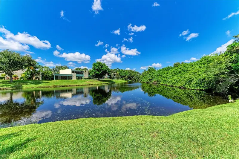 812 Spring Lakes Blvd., FL