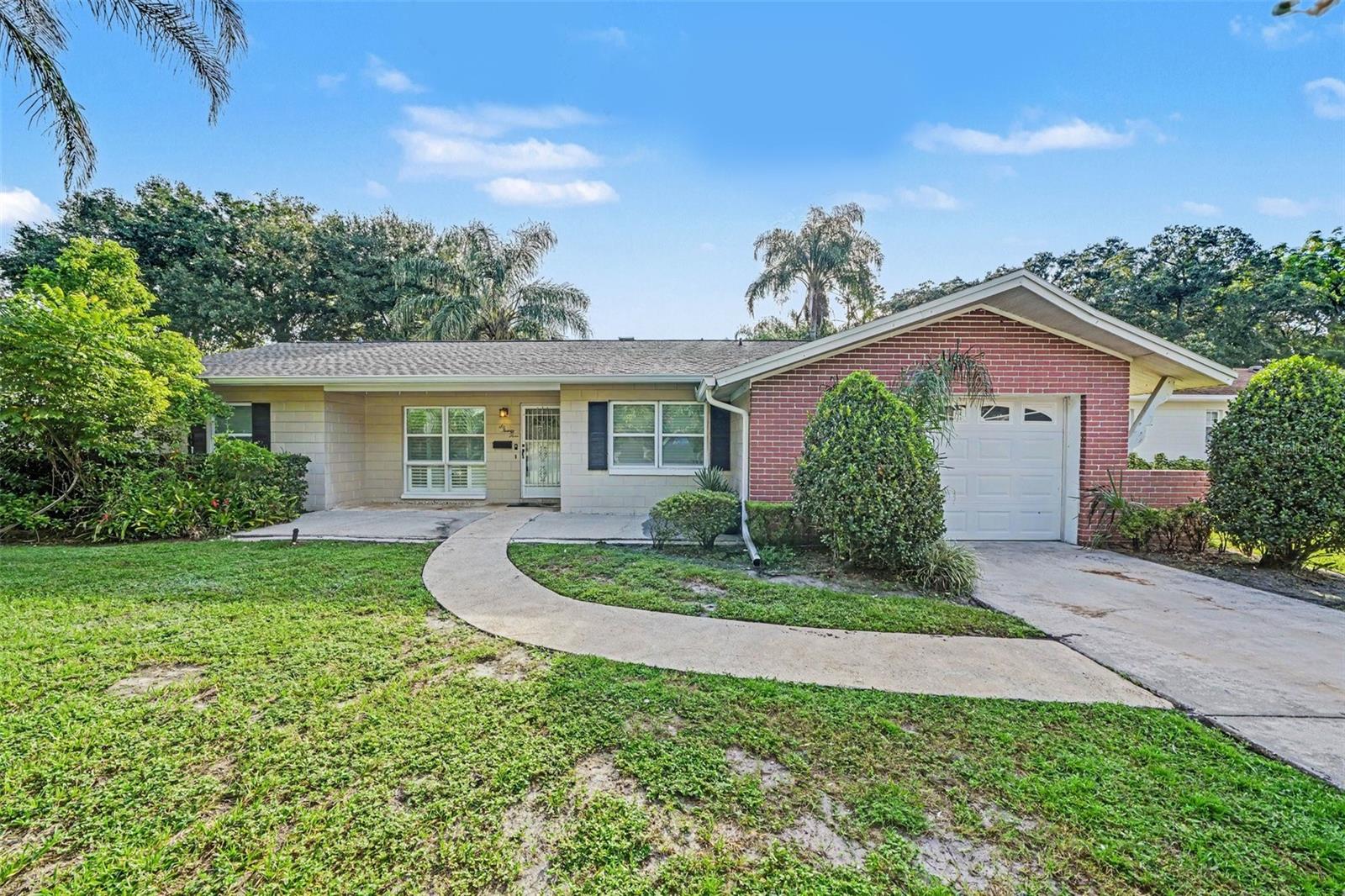 624 Fitzwalter Dr, FL