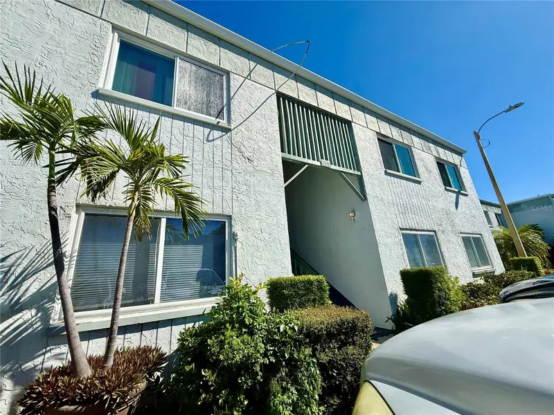 835 N Keene Rd #W23, FL
