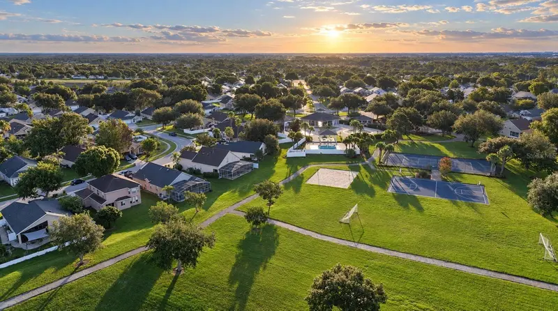 2813 Mayflower Loop, FL