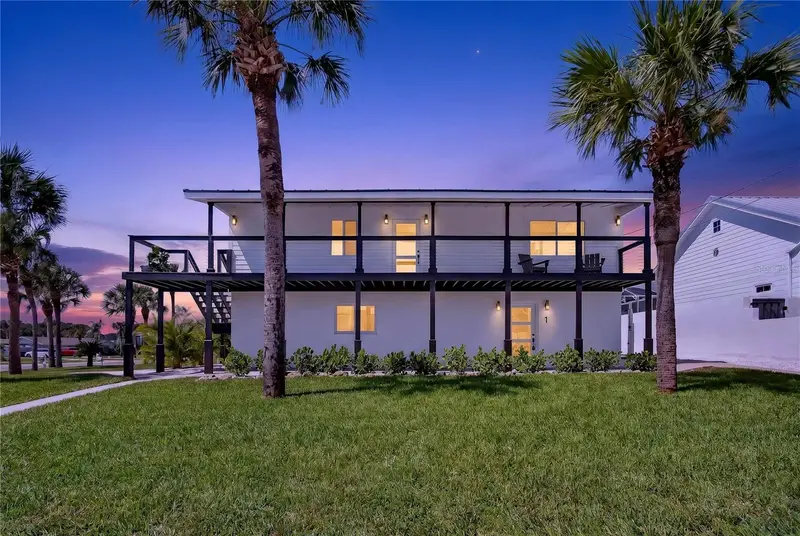 1 Watts Dr, FL
