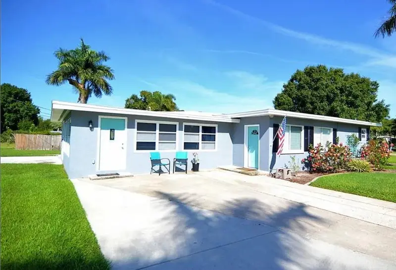 102 Desguin Ln, FL