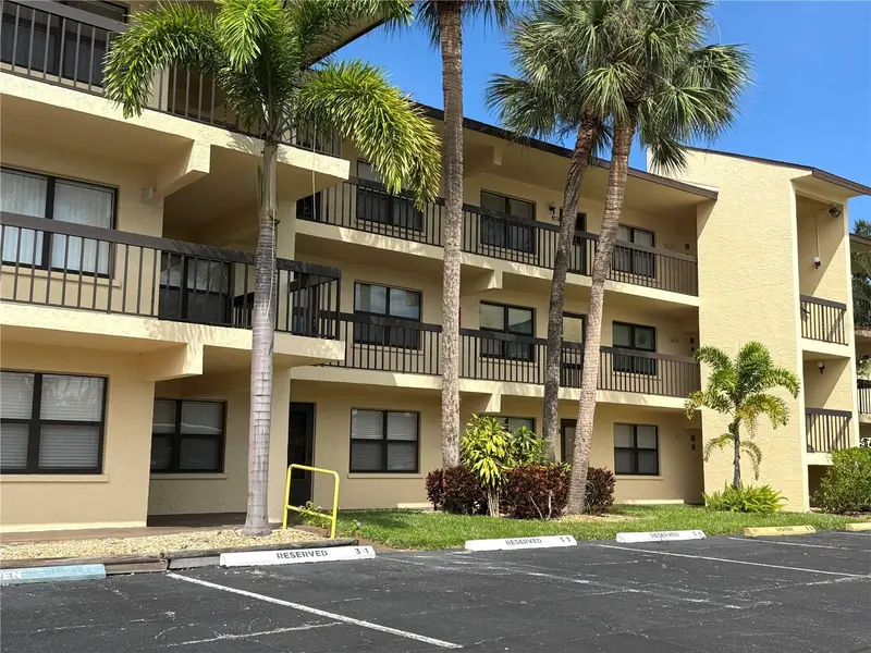 305 30th Ave W #A312, FL
