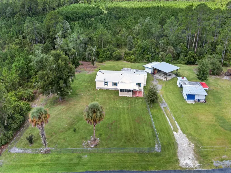18748 Ne 148th Terrace Rd, FL