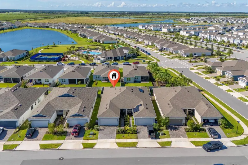 2706 Summer Retreat Ln, FL