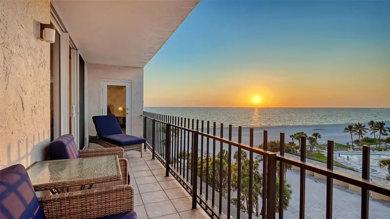 1212 Benjamin Franklin Dr #604, FL