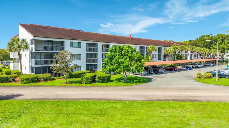 2593 Countryside Blvd #7307, FL