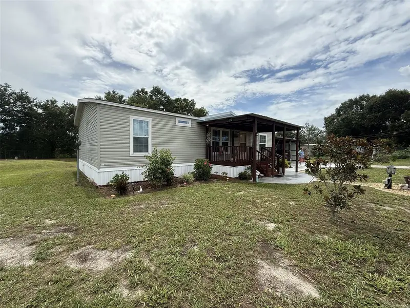 9049 Burr Dr, FL