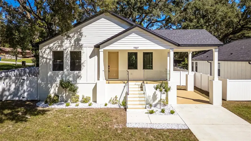 7907 N Greenwood Ave, FL