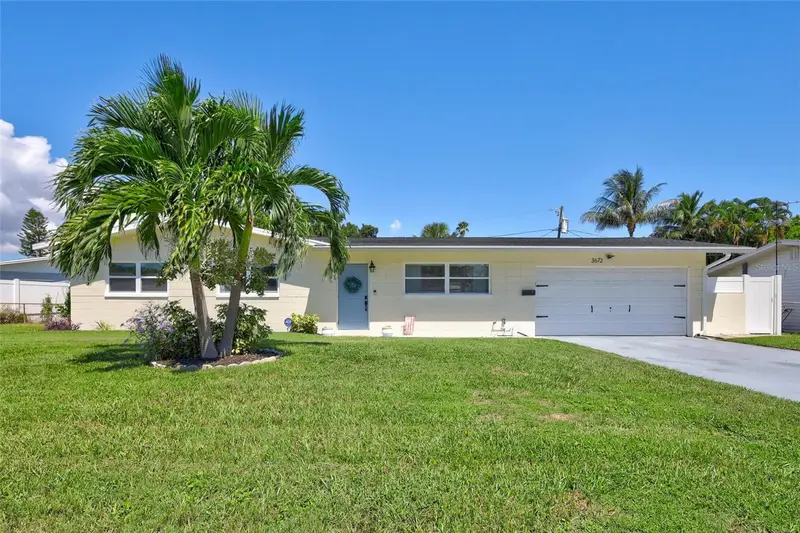 3672 Searobin Dr Se, FL
