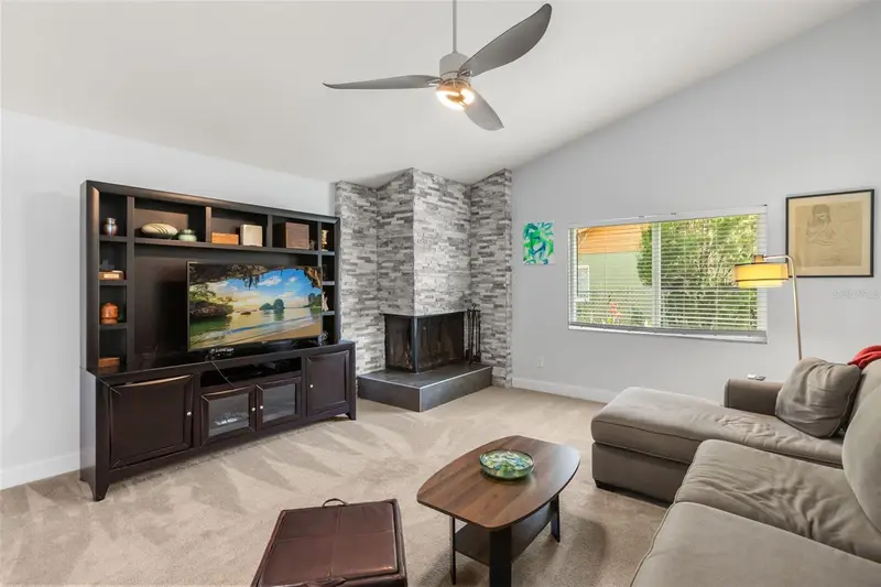 1211 Lancelot Way, FL