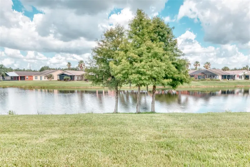 601 Grand Canal Dr, FL