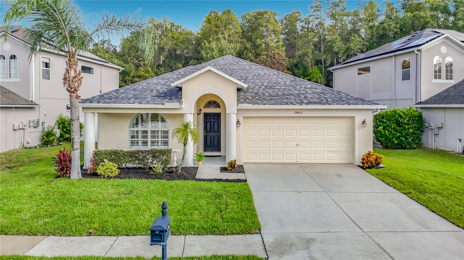 18453 Cypress Bay Pkwy, FL