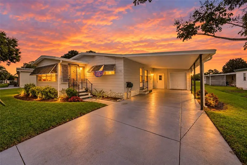 920 Silver Oak Ave, FL
