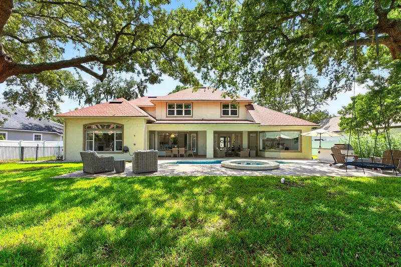 4512 Old Carriage Trl, FL