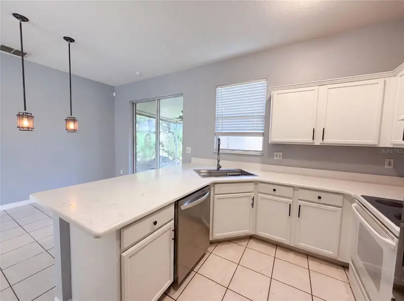 826 Hilly Bend Dr, FL