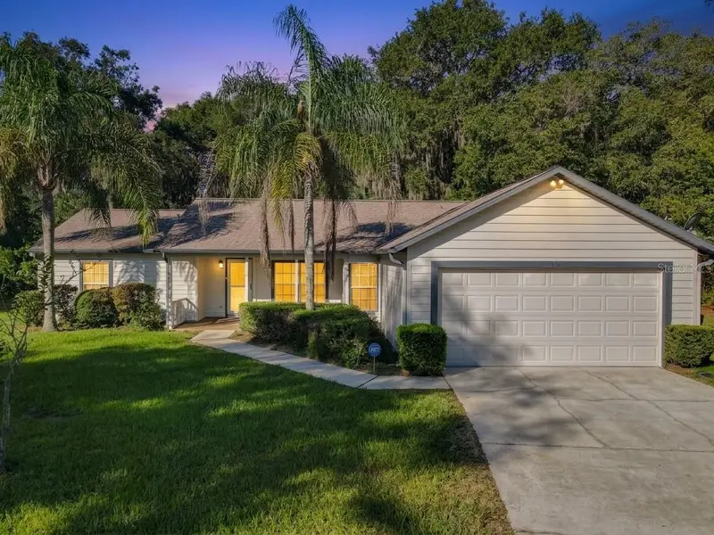 1056 Shady Hollow Dr, FL