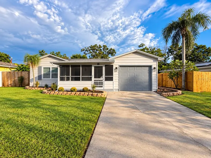 109 W Grapefruit Cir, FL