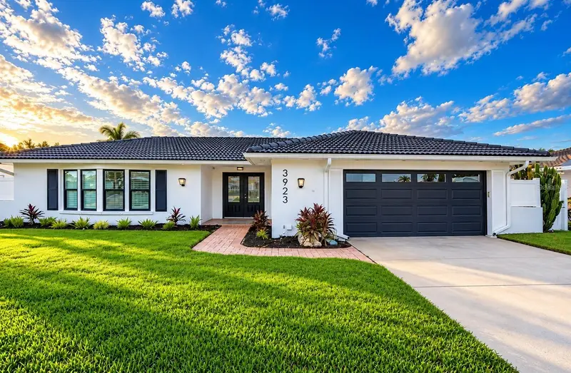 3923 Doral Dr, FL
