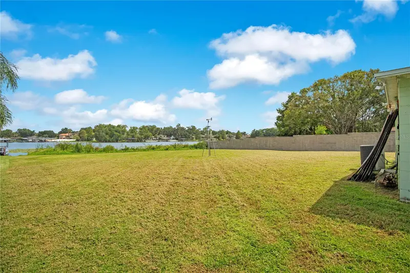 5701 Padgett Cir, FL