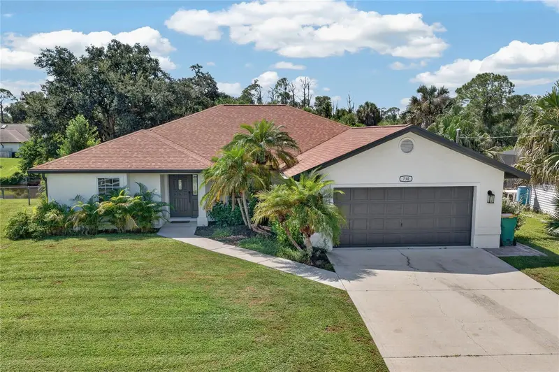 730 Lomond Dr, FL