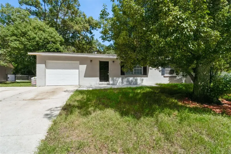 241 Loch Low Dr, FL