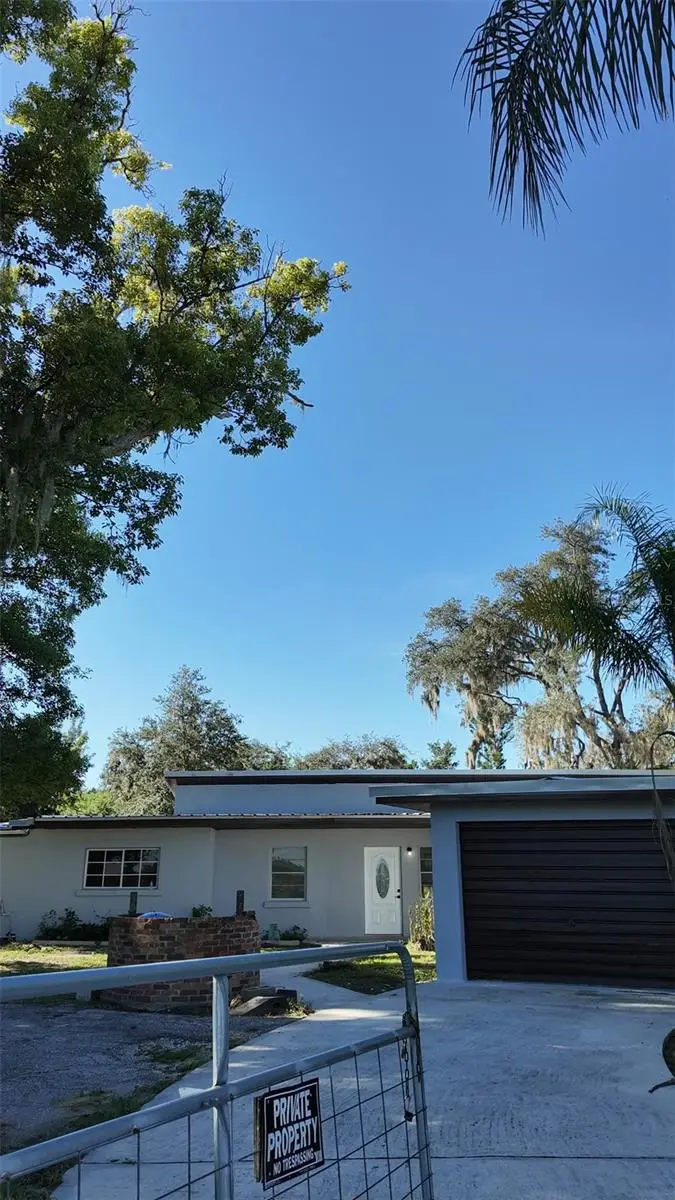 21402 E State Road 64, FL