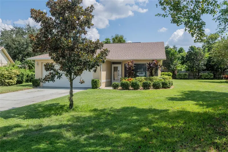 224 Crown Ct, FL
