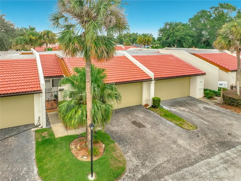 192 Balfour Dr #2, FL