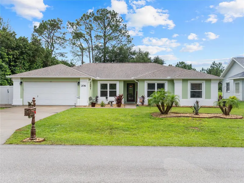 206 London Dr, FL