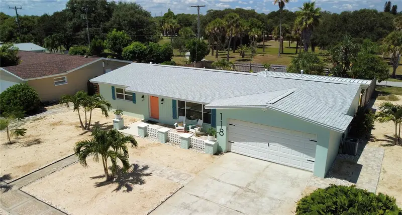 118 Bay Dr N, FL