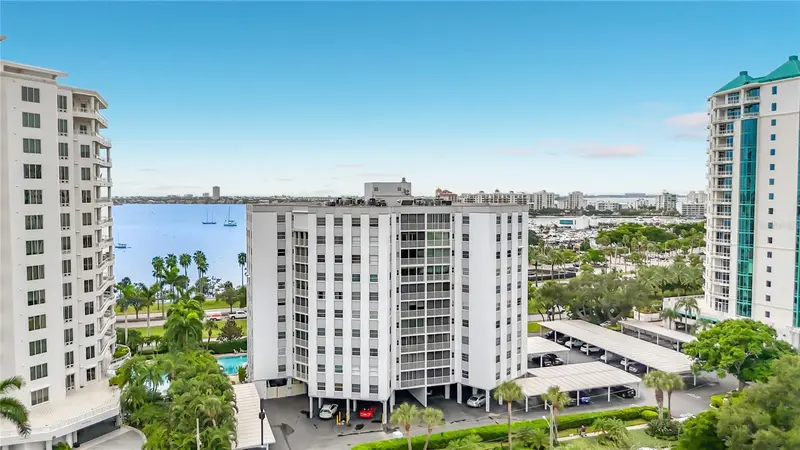 435 S Gulfstream Ave #1006, FL