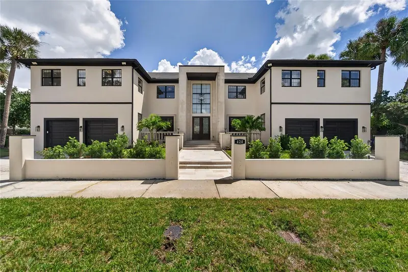 420 S Royal Poinciana Dr, FL
