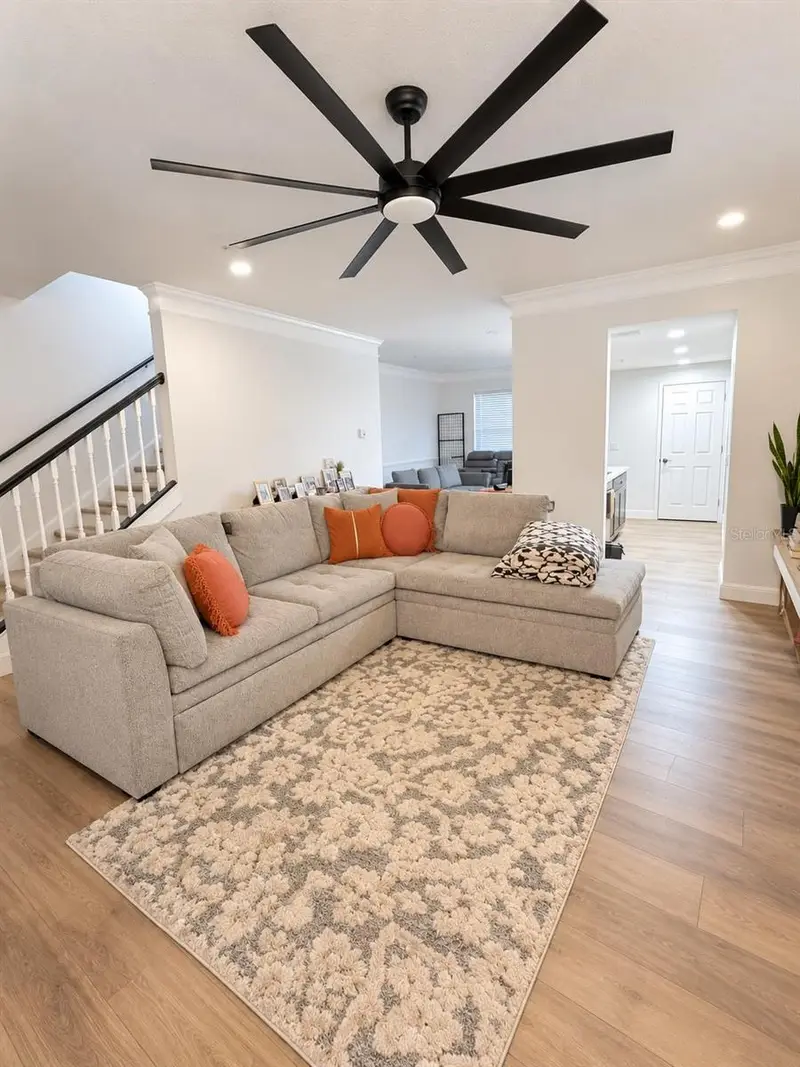 6611 Time Square Ave #105, FL