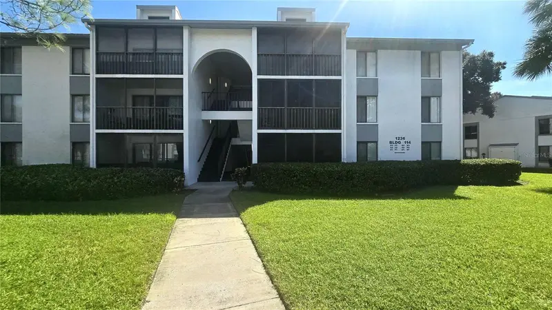 1236 Pine Ridge Cir W #G3, FL