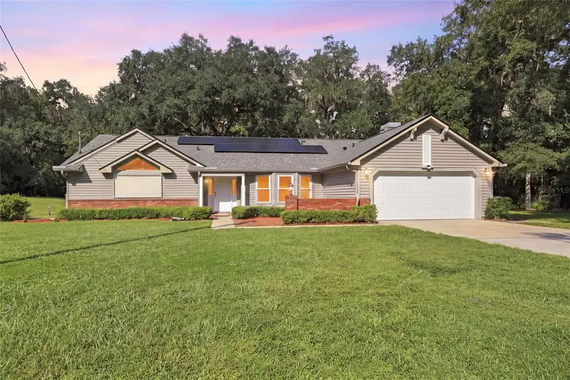 880 Emerson Rd, FL