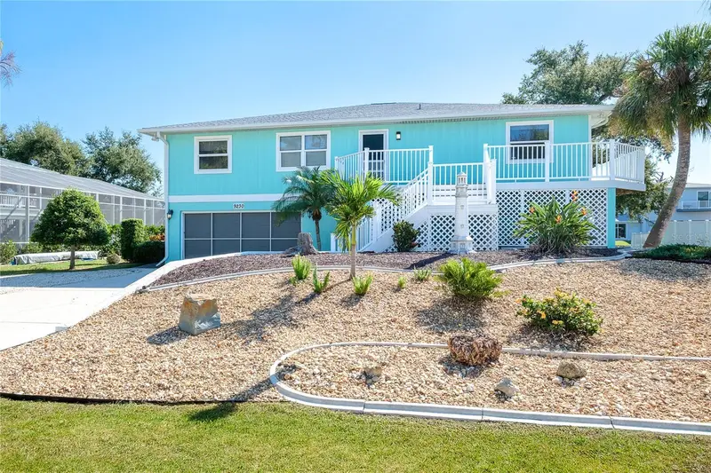 9230 Pine Cove Dr, FL
