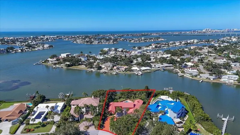 2278 Kings Point Dr, FL