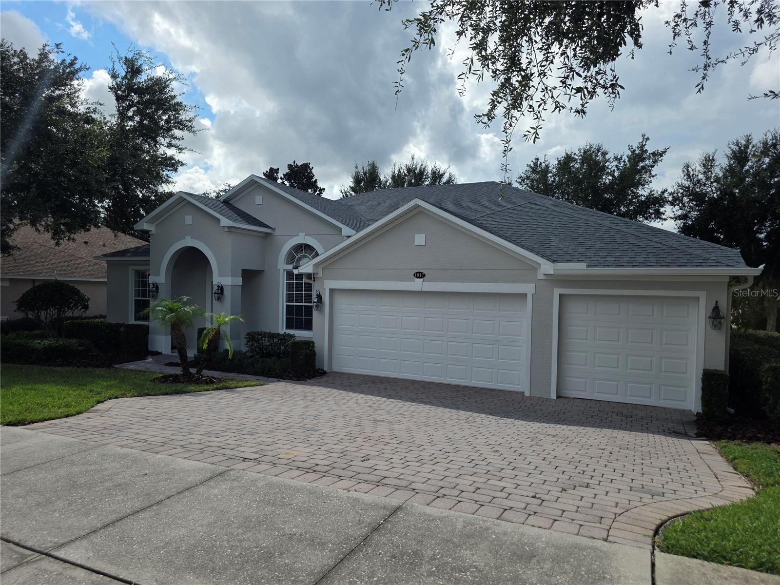 1017 Harmony Ln, FL