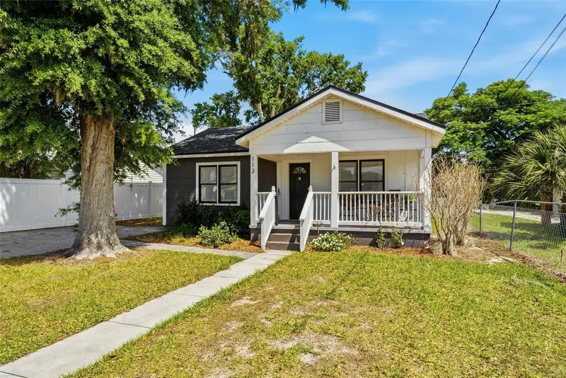 113 Avenue C Se, FL