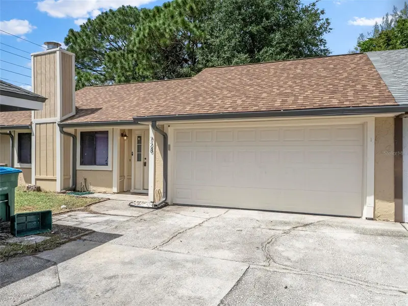 728 Ridgewood Way, FL