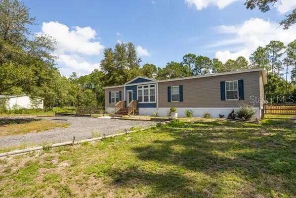 1225 Hazelnut St, FL