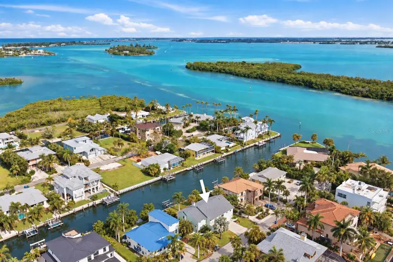 Longboat Key pending