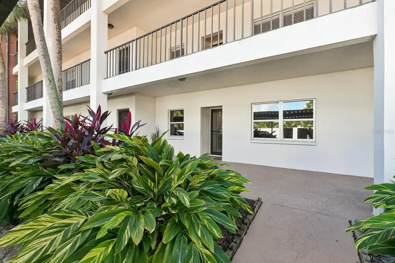 2438 Enterprise Rd #4, FL