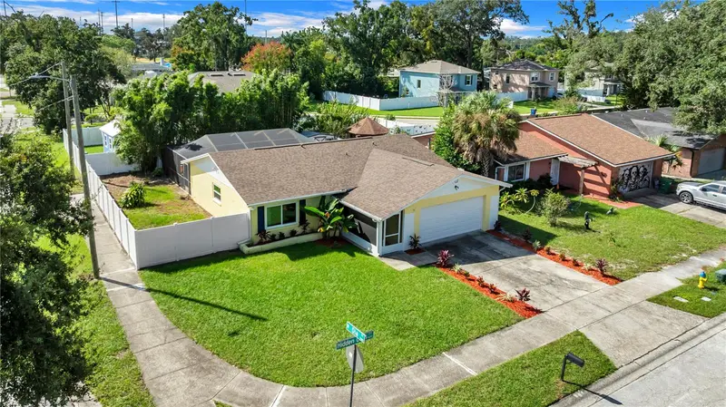 9602 Hidden Oaks Cir, FL
