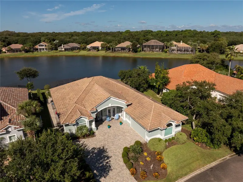 18 Oak View Cir E, FL
